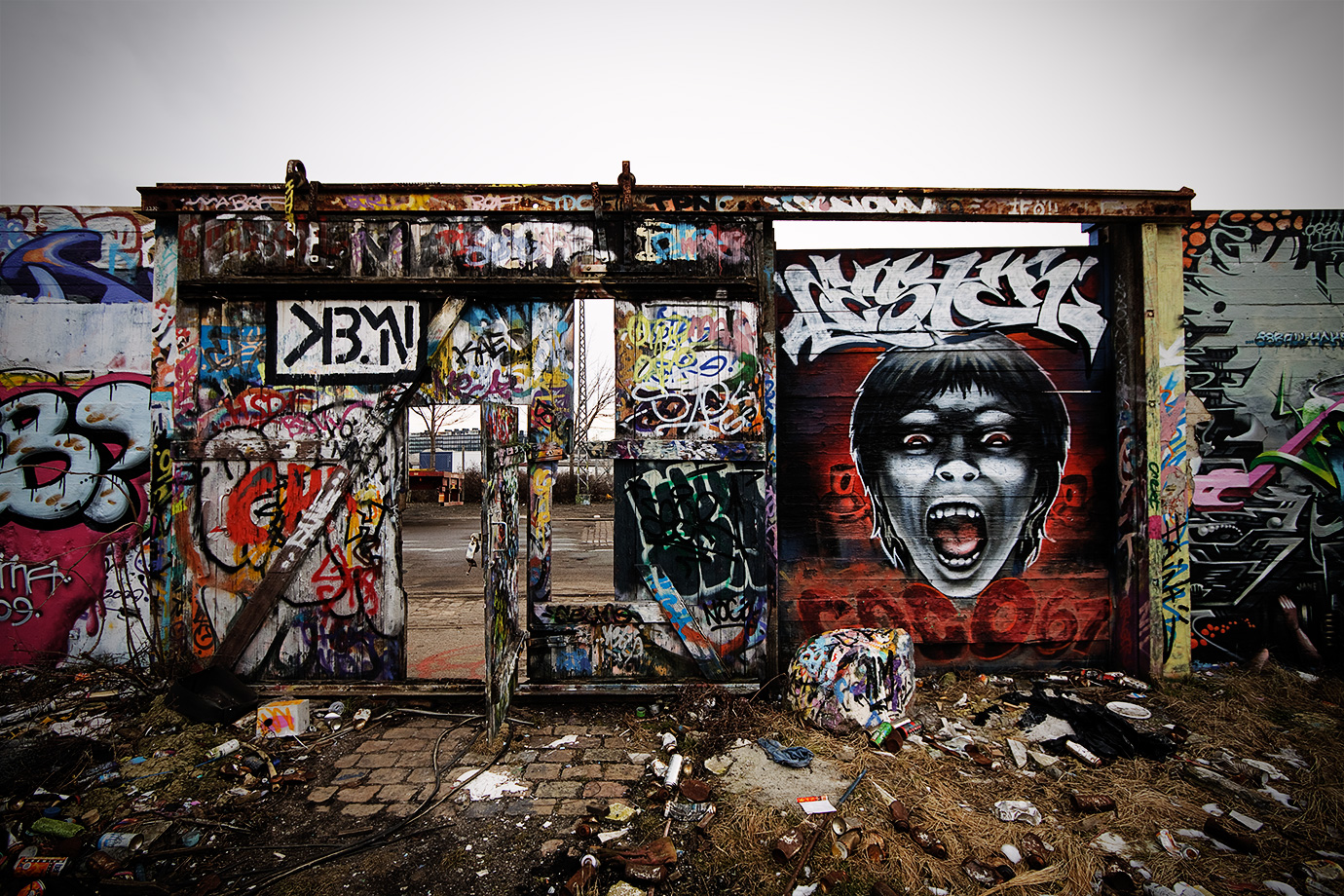 [Billede: Graffiti i Sydhavnen] 